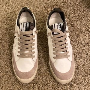 Barely worn Gianni Biki sneakers. So cute dressed up or casual. Size 6.5